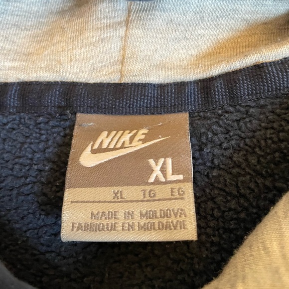 Vintage Navy Nike Hoodie - Picture 4 of 5